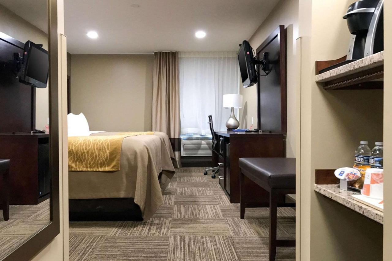 Giles Hotel Inn And Suites Pulaski Εξωτερικό φωτογραφία