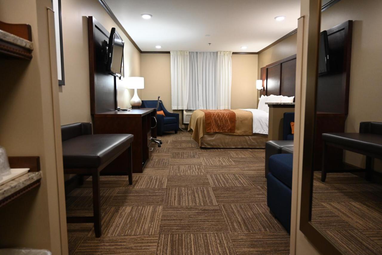 Giles Hotel Inn And Suites Pulaski Εξωτερικό φωτογραφία