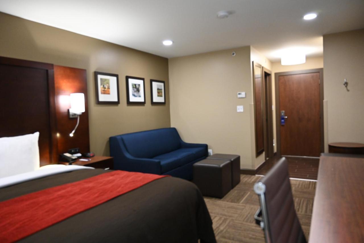 Giles Hotel Inn And Suites Pulaski Εξωτερικό φωτογραφία