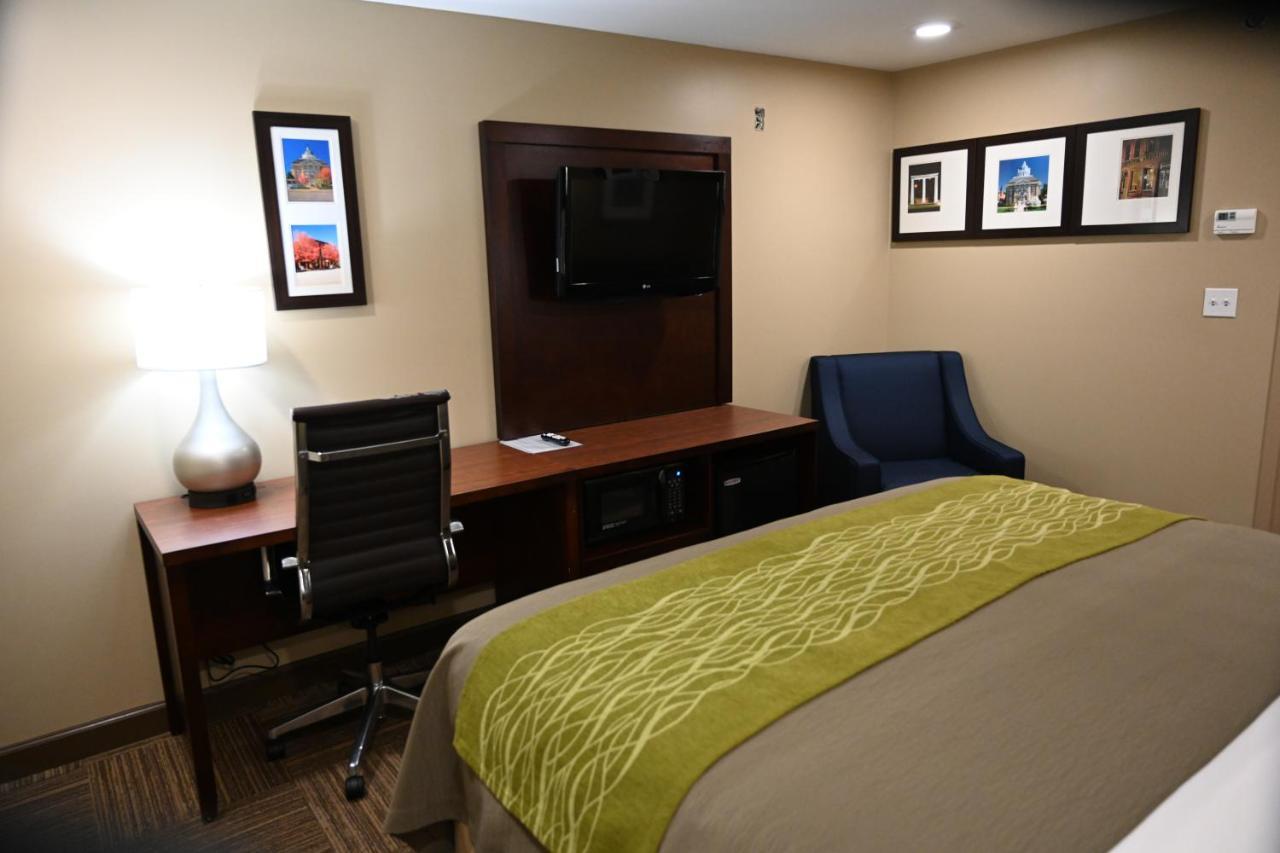 Giles Hotel Inn And Suites Pulaski Εξωτερικό φωτογραφία
