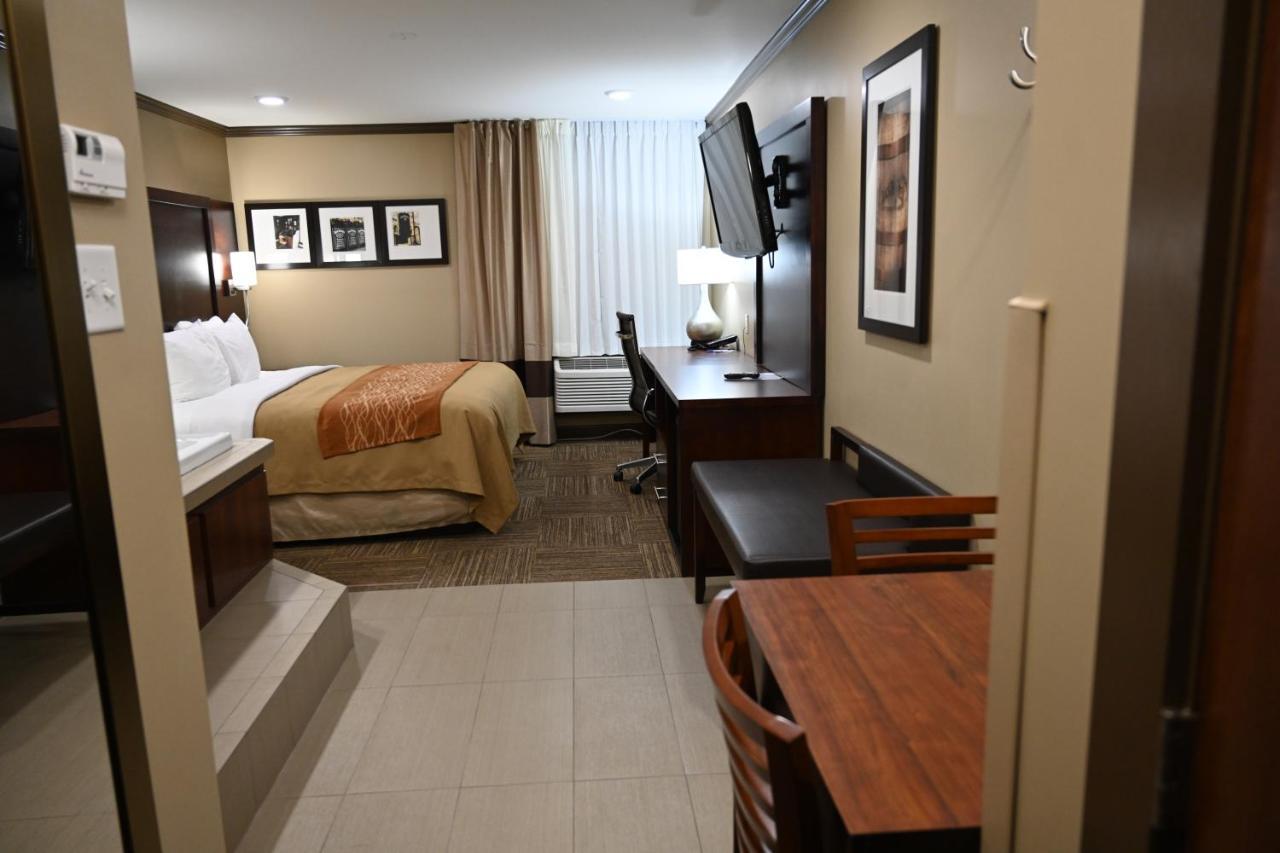 Giles Hotel Inn And Suites Pulaski Εξωτερικό φωτογραφία