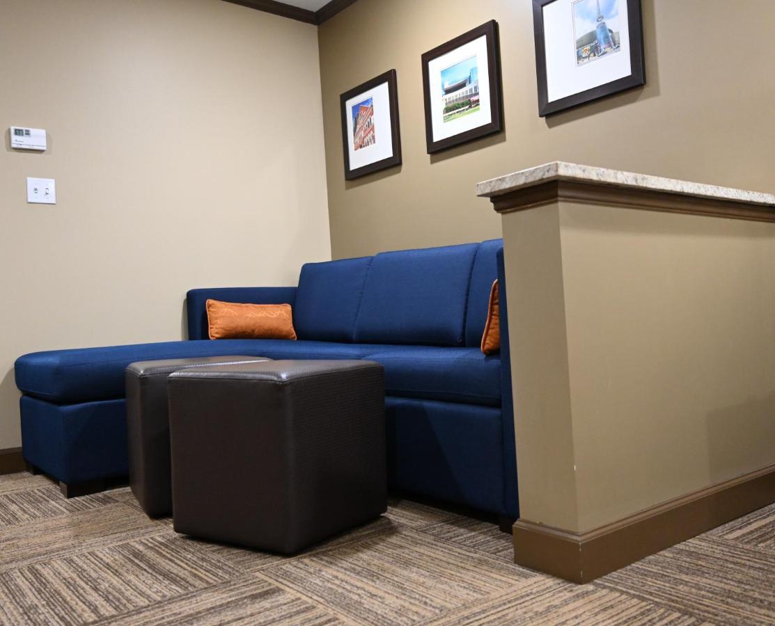Giles Hotel Inn And Suites Pulaski Εξωτερικό φωτογραφία