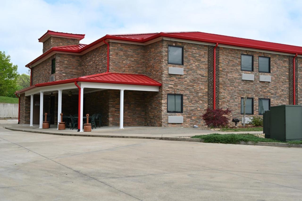Giles Hotel Inn And Suites Pulaski Εξωτερικό φωτογραφία