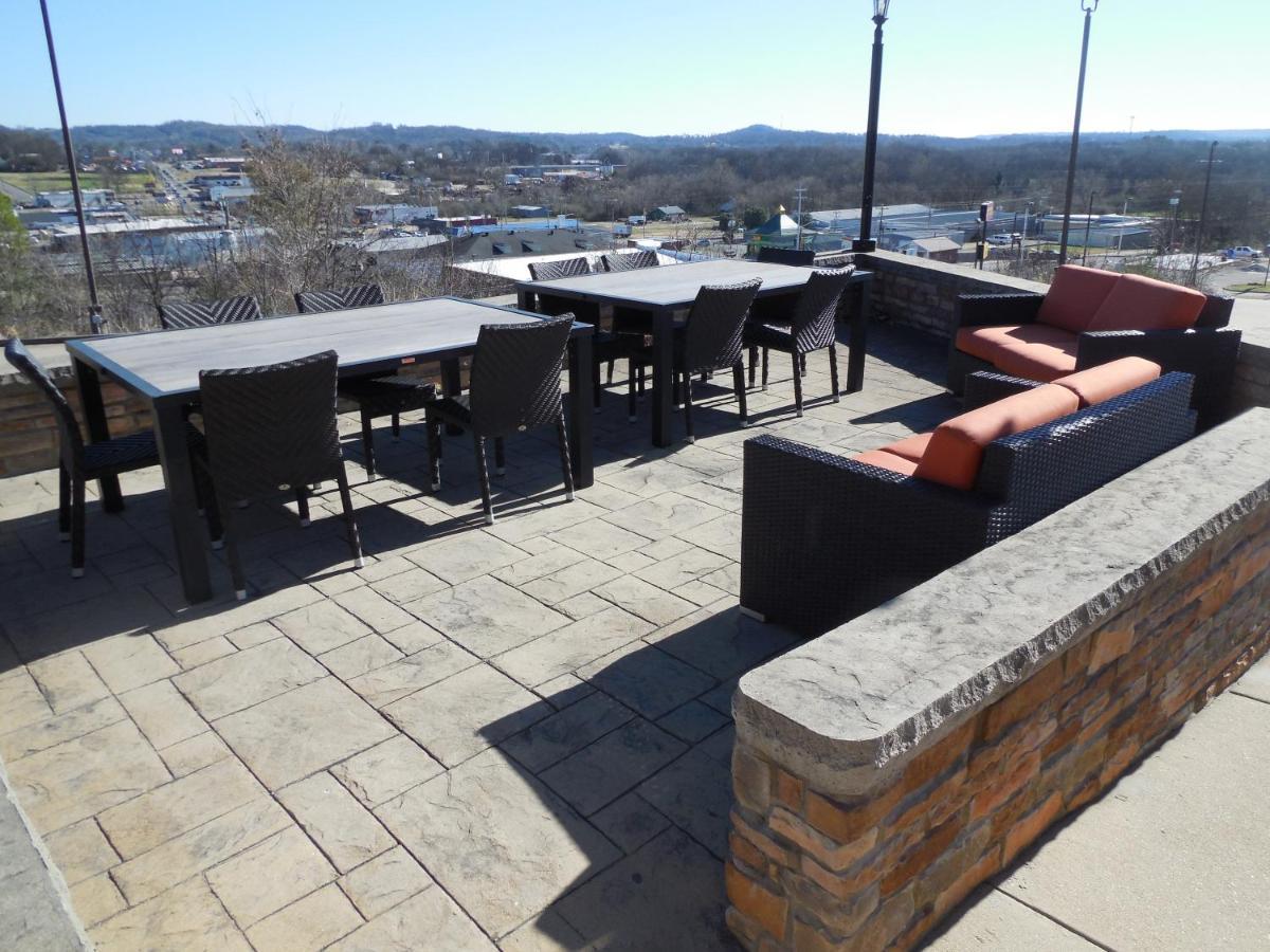 Giles Hotel Inn And Suites Pulaski Εξωτερικό φωτογραφία