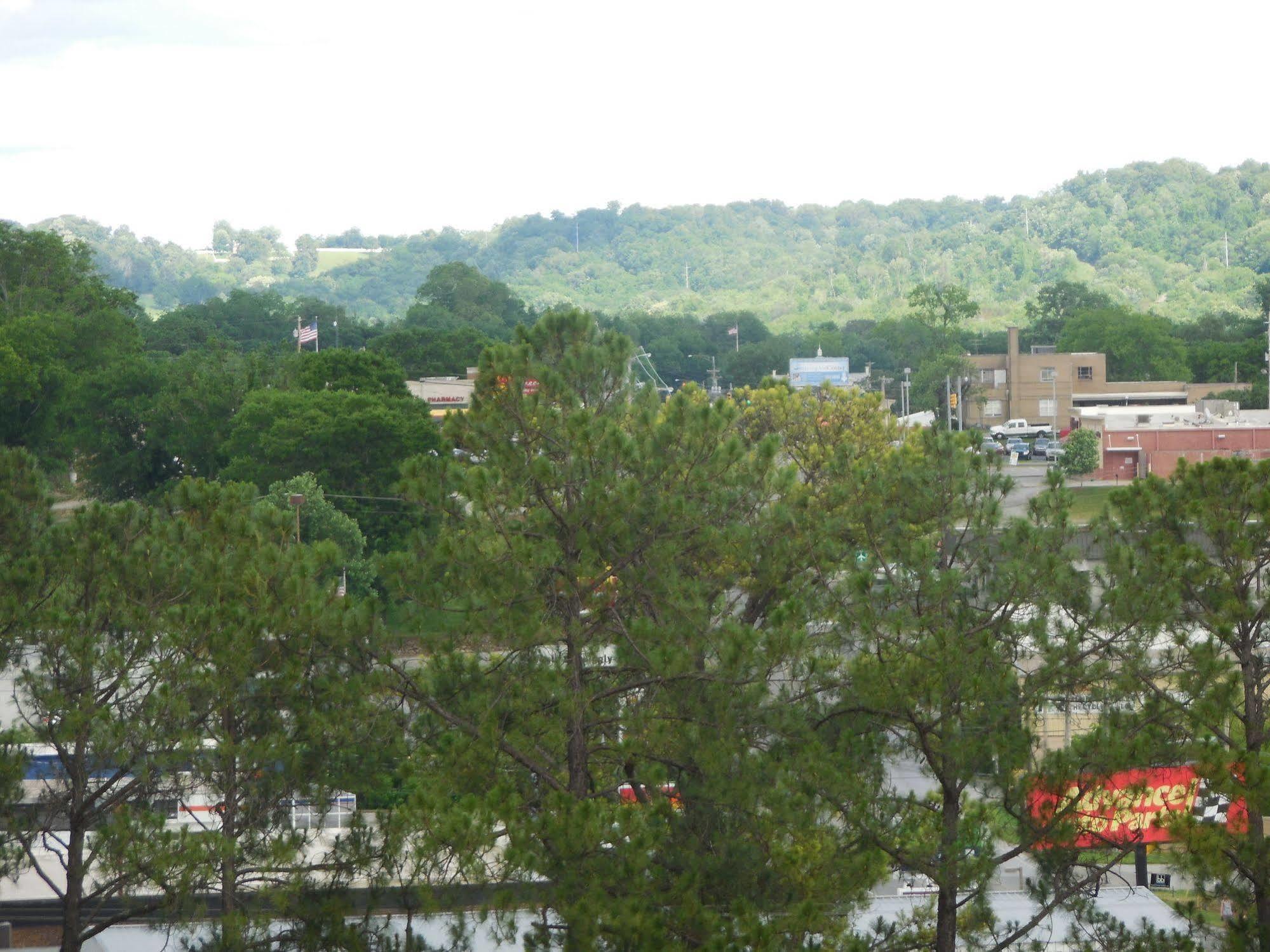 Giles Hotel Inn And Suites Pulaski Εξωτερικό φωτογραφία