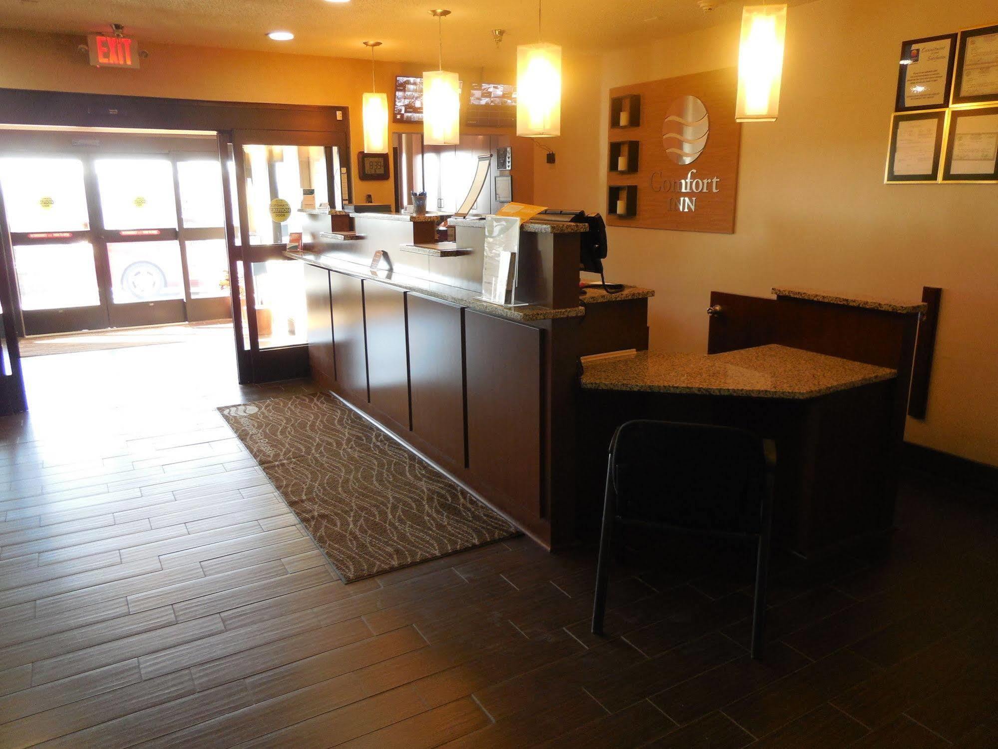Giles Hotel Inn And Suites Pulaski Εξωτερικό φωτογραφία